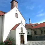 Central Apartment Апартаменты