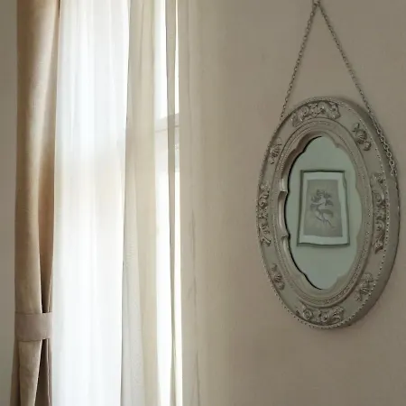 Central Apartment *