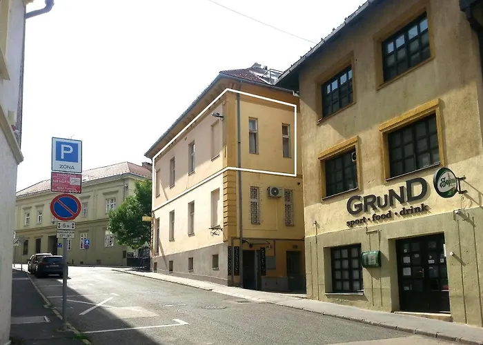 Διαμέρισμα Central Apartment